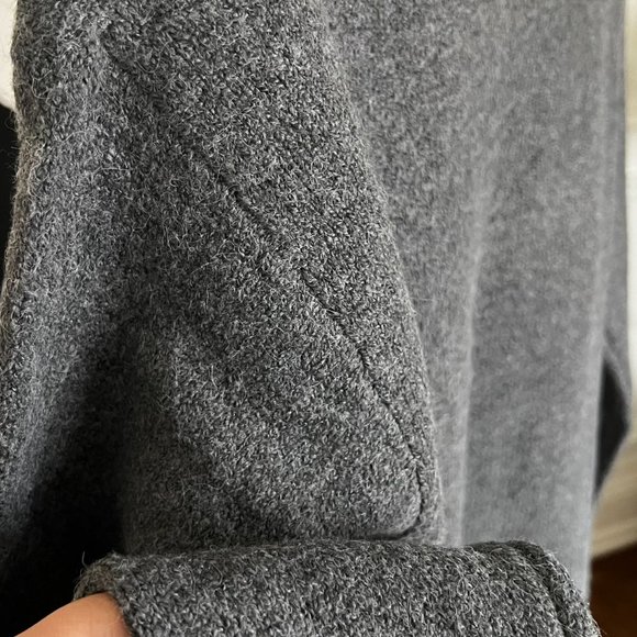 Reitmans Long-Sleeve Crew-Neck Sweater with Jewel Embellishments - Size Small - Picture 2 of 7